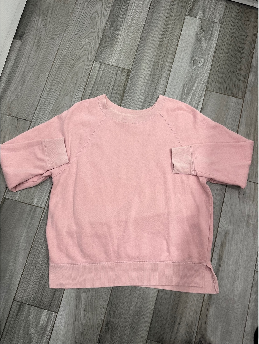 PINK Victoria's Secret Light Pink Crewneck Sweatshirt Medium